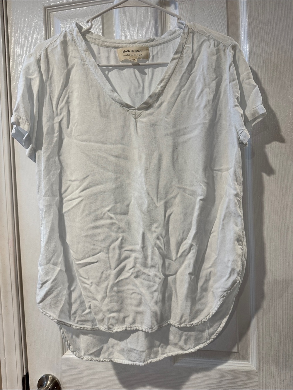 Anthropology cloth & stone Ivory V-Neck Short Sleeve Blouse